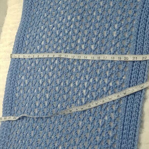 Handmade Crocheted Perfect Pockets Shawl with Flower Pocket and Fringe in blue - Picture 6 of 6